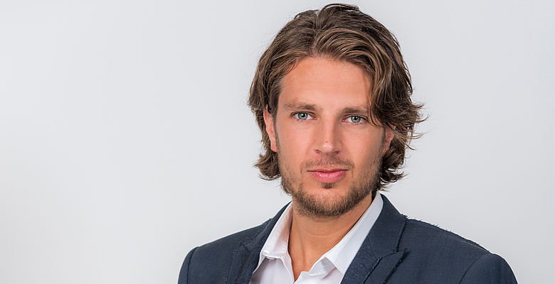 Renze Klamer : Renze Klamer reageert op deelname ex aan First Dates VIPS - Het zijn spannende tijden voor renze klamer.
