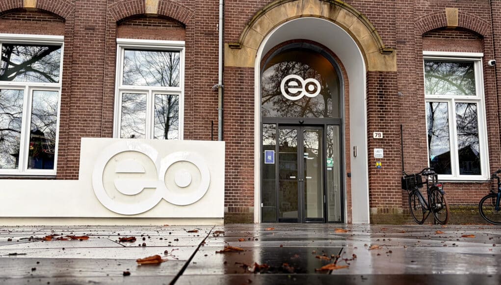 EO en gemeente Hilversum botsen over monumentale tuinmuur